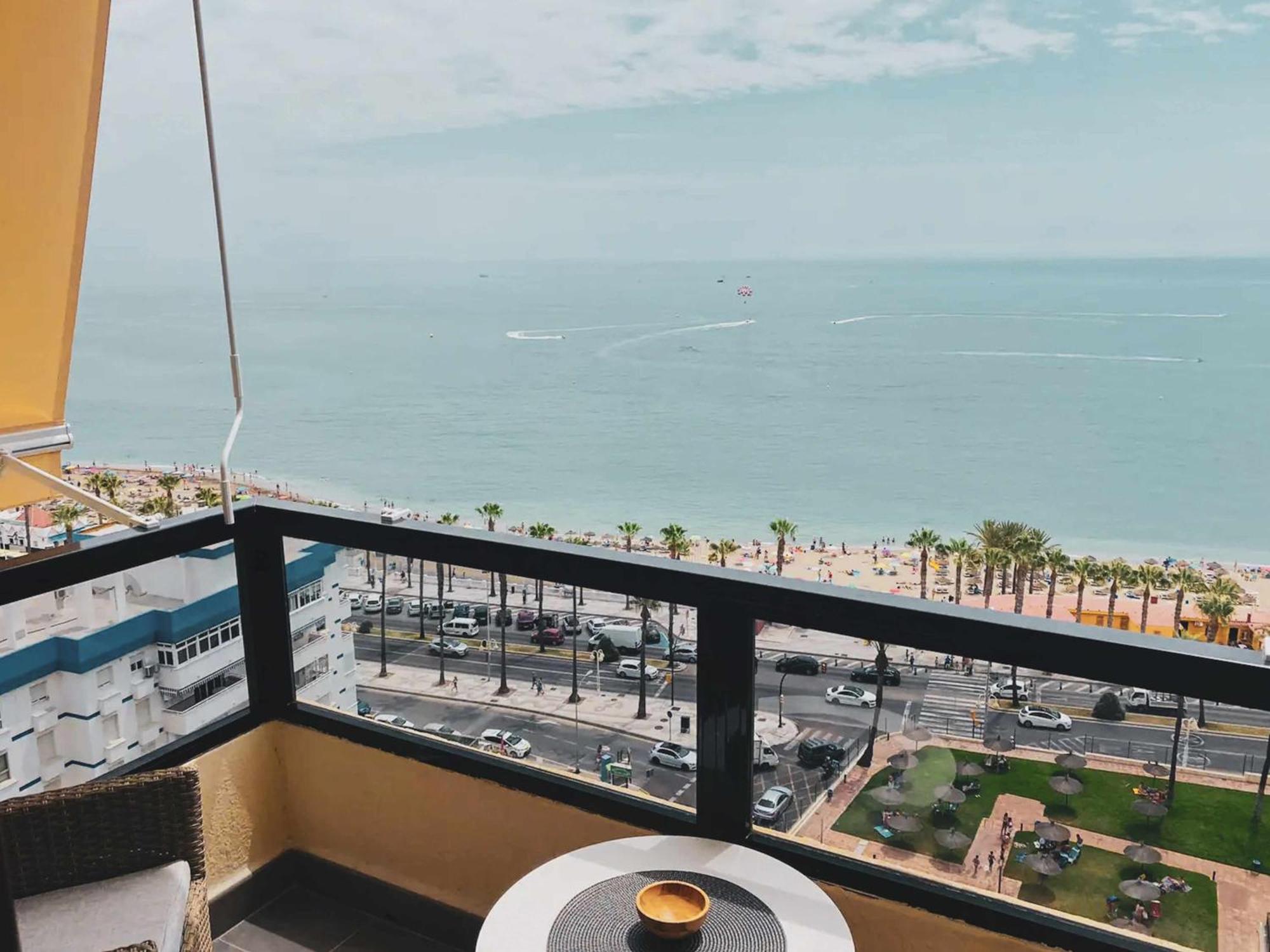 Precioso Apartamento En Primera Linea De Playa Benalmádena Exterior foto